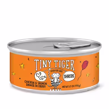 Tiny Tiger Shreds Chicken & Salmon Dinner in Gravy